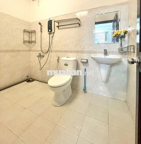 PHÒNG CỬA SỔ MỚI ĐẸP NGAY ĐÀO DUY ANH GẦN TRUNG TÂM PHÚ NHUẬN