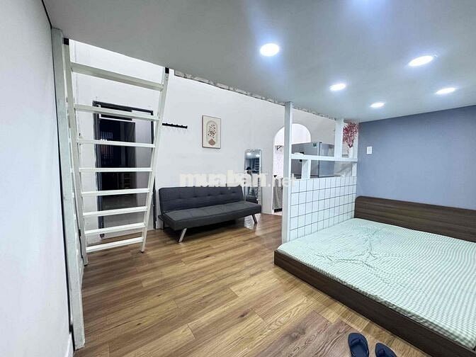 NGUYỄN KIỆM Ở 5 - 6 NGƯỜI Ở THOẢI MÁI