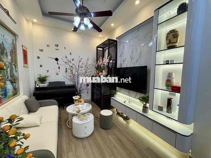 CĂN TRUNG TÂM SÀI ĐỒNG, 3 NGỦ, Ô TÔ ĐỖ CỬA, FULL NỘI THẤT GIÁ ĐẸP