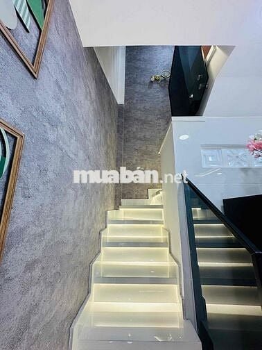 Hh 50tr nhà sau căn mặt tiền Full nội thất cao cấp vị trí bao đẹp