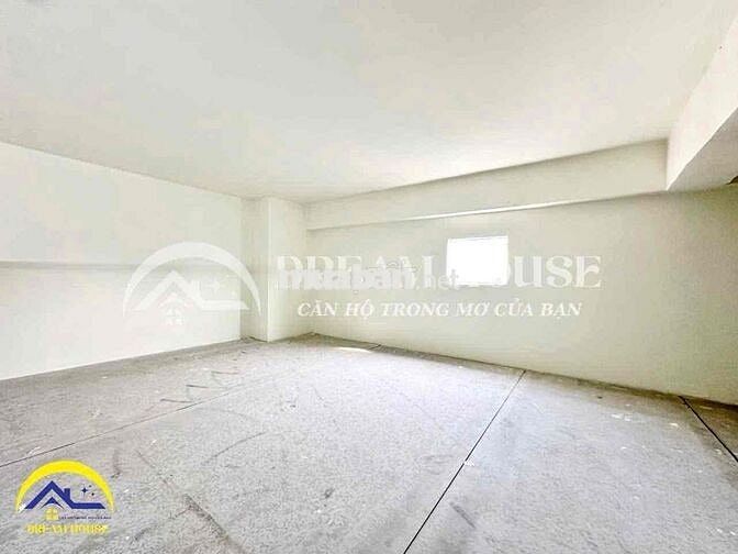Tiện qua Văn Hiến và Công Thương 10 phút