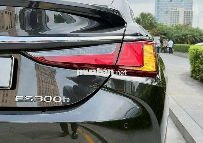 [ES300h] Màu Đen, sản xuất 2023. Xe đẹp 01 chủ🇻🇳