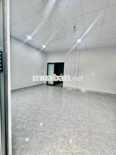Nhà Mới Xây 100% Ngã Tư Ga 120m2 1Trệt 1Lầu 3Pn 2Wc Hẻm Ôtô Vỉa Hè