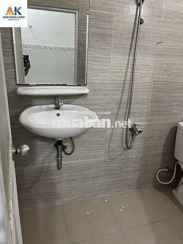 CHỦ GỬI BÁN GẤP NHÀ VỚI DÒNG TIỀN GẦN 400TR/NĂM. NHÀ 5 TẦNG P.LINH TÂY