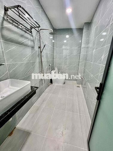 Nhà Mới Xây 100% Ngã Tư Ga 120m2 1Trệt 1Lầu 3Pn 2Wc Hẻm Ôtô Vỉa Hè