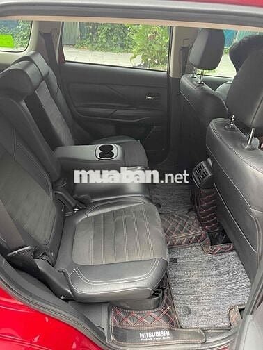 Mitsubishi Outlander 2.0CVT 2023 chính chủ từ mới