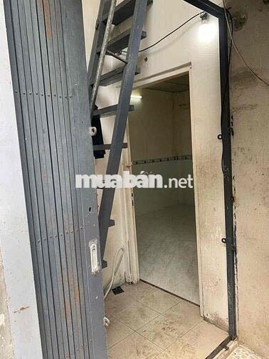 Chính Chủ Bán Nhà Nguyễn Khoái 18,1m giá 2tỷ , tương lai MTĐ