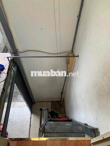 Chính Chủ Bán Nhà Nguyễn Khoái 18,1m giá 2tỷ , tương lai MTĐ