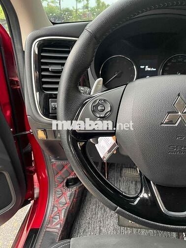 Mitsubishi Outlander 2.0CVT 2023 chính chủ từ mới