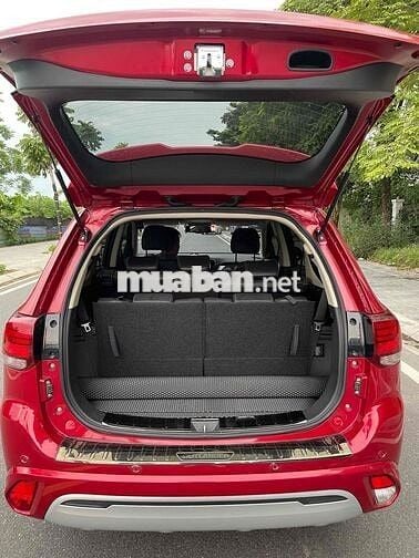 Mitsubishi Outlander 2.0CVT 2023 chính chủ từ mới