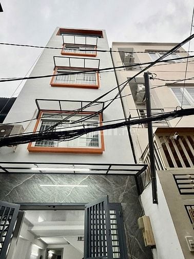 Bán Nhà 5 tầng Phan Văn Hân-8 CHDV Full nội thất- cách Quận 1 chỉ 500m