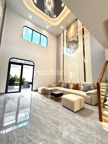 Bán nhà 5 tầng DTSD 300m2 đường Nguyễn Thị Sóc