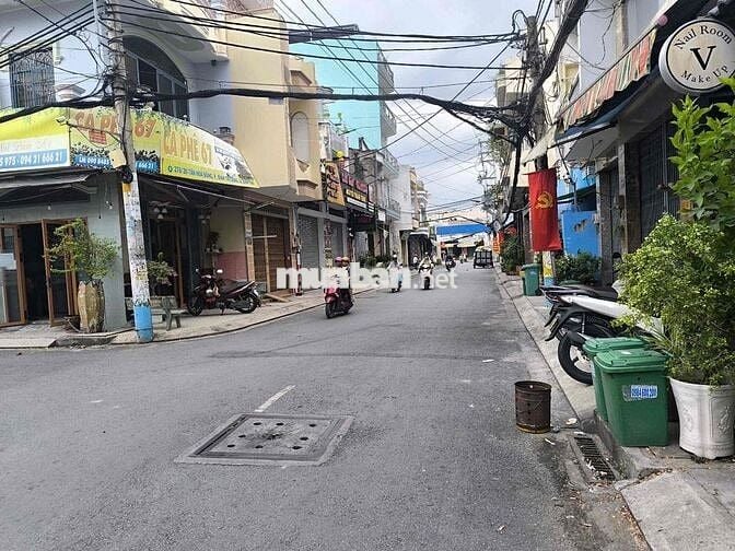 Cho thuê sân trước nhà vs vỉa hè bên hông giá 3tr