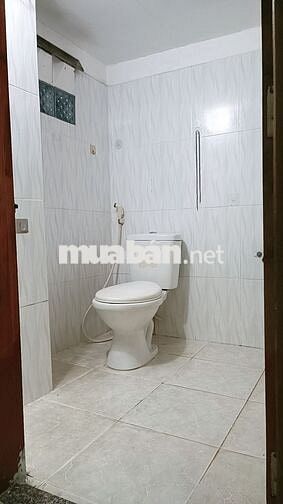 Phòng căn hộ cho thuê, bảo vệ 24/7, có hầm xe, đi thang máy, thoáng