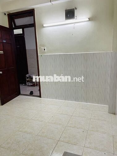 Phòng căn hộ cho thuê, bảo vệ 24/7, có hầm xe, đi thang máy, thoáng
