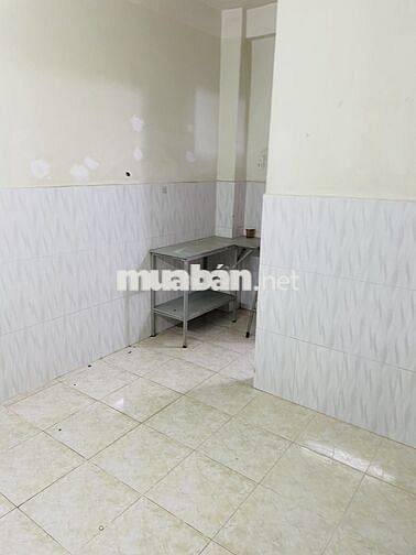 Phòng căn hộ cho thuê, bảo vệ 24/7, có hầm xe, đi thang máy, thoáng