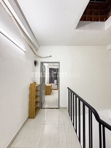 Bán Nhà 5 tầng Phan Văn Hân-8 CHDV Full nội thất- cách Quận 1 chỉ 500m