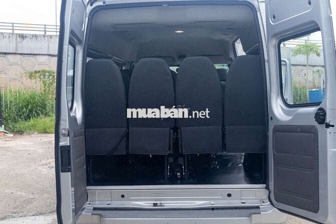 Ford Transit 2023 2.4L  - 65000 km