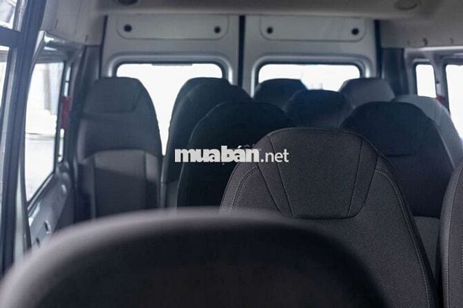 Ford Transit 2023 2.4L  - 65000 km