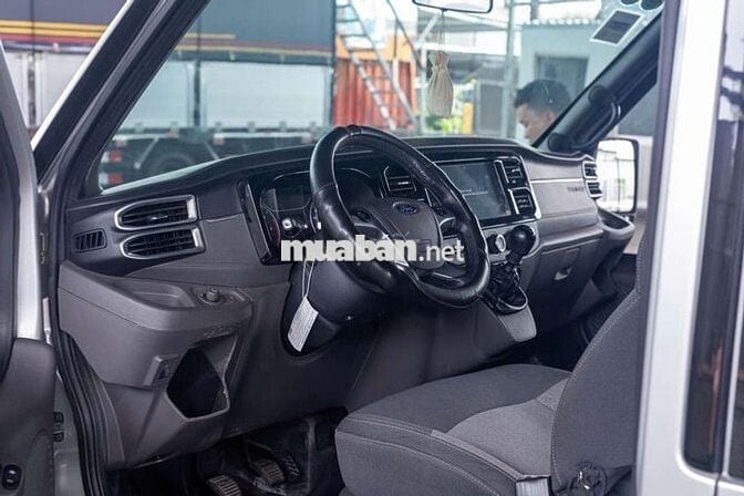 Ford Transit 2023 2.4L  - 65000 km