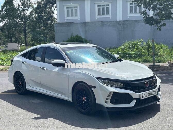 Civic 2017 bản L cao cấp độ Full