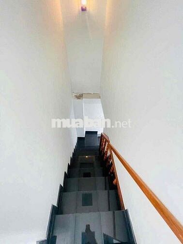 NHÀ MỚI DƯƠNG CÔNG KHI, HẺM Ô TÔ SÁT NGÃ 3 GIỒNG