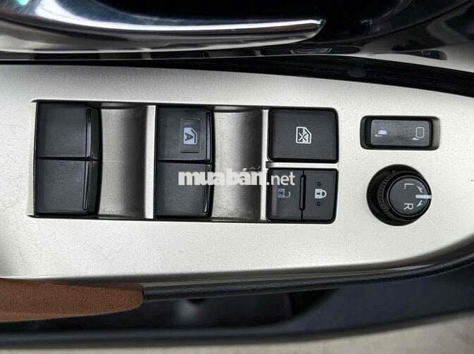 INNOVA 2.0G 2019 TỰ ĐỘNG ,BẢO HÀNH 1 NĂM ,HT VAY