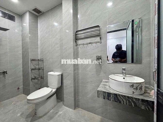 Chdv full nt thang máy gò vấp thuê 29tr lời 32tr sang 499
