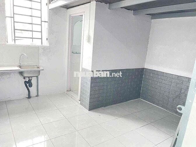ĐỘC QUYỀN PHÒNG CÓ GÁC NGAY ĐH TÔN ĐỨC THẮNG