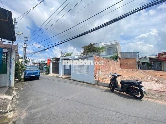 Chủ ngộp ngân hàng cần ra nhanh lô đất Hóc Môn thổ cư trong tuần 680TR