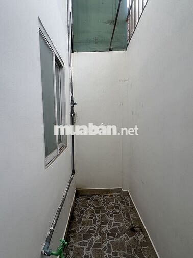 Chính chủ cần bán gấp Nhà 52m2 trệt lầu 2pn 2wc Tôn Đản kẹt bank