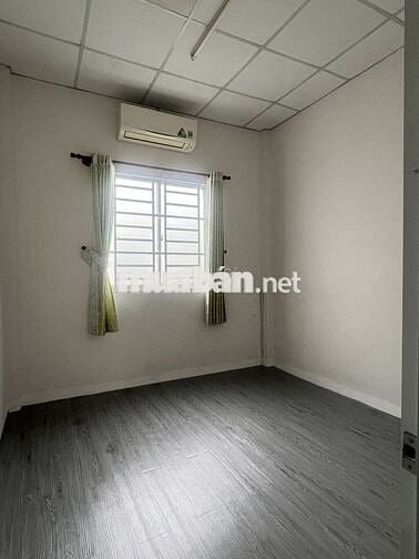 Chính chủ cần bán gấp Nhà 52m2 trệt lầu 2pn 2wc Tôn Đản kẹt bank