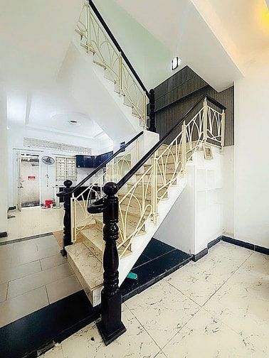 Cần ra gấp căn nhà đường Trần Xuân soạn Q7