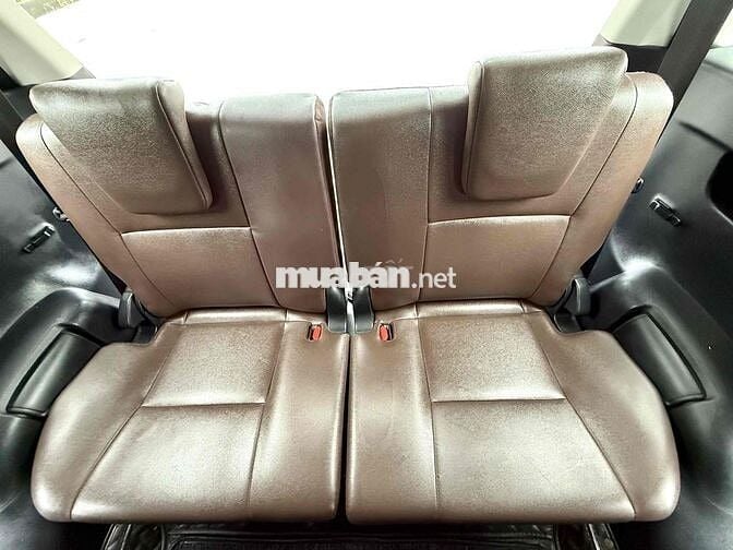 Toyota Fortuner 2.7V 4x2 AT 2017 Nhập Khẩu
