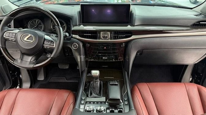 Bán Lexus LX570 nhập Mỹ 2018, 1 chủ, chạy chưa đên 5 vạn.