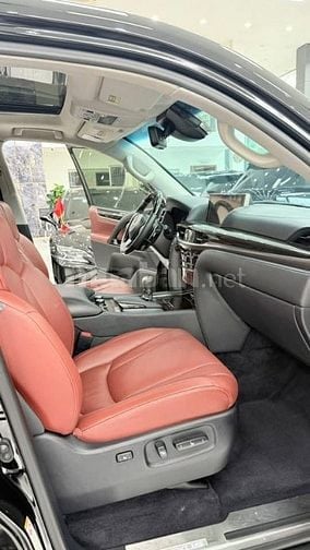 Bán Lexus LX570 nhập Mỹ 2018, 1 chủ, chạy chưa đên 5 vạn.