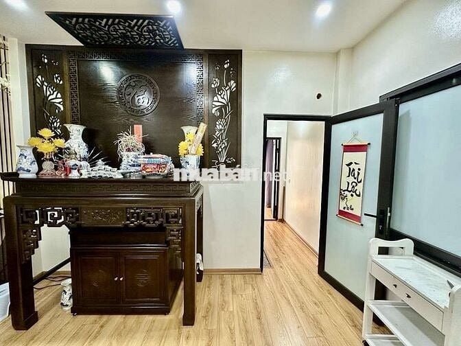 NHÀ ĐẸP - FULL NỘI THẤT  - GÀN CHỢ  - GẦN TRƯỜNG CẤP 1, 2 VĨNH HƯNG