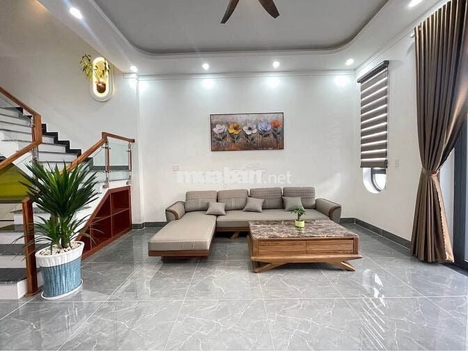 XOAY NGÂN HÀNG BÁN GẤP NHÀ LẦU NẰM GẦN CHỢ THẠNH PHÚ SỔ RIÊNG