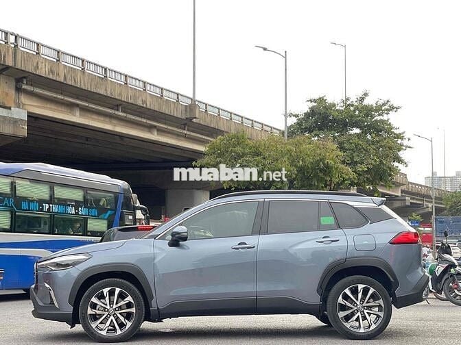 Toyota Corolla Cross 2022 1.8V - 21000 km xuất săc