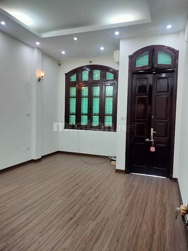 Hoàng Cầu, phân lô 2 mặt ngõ, Ô tô tránh dừng đỗ ngày đêm, cần bán sớm