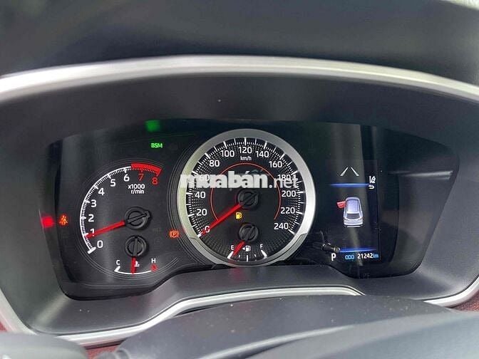 Toyota Corolla Cross 2022 1.8V - 21000 km xuất săc