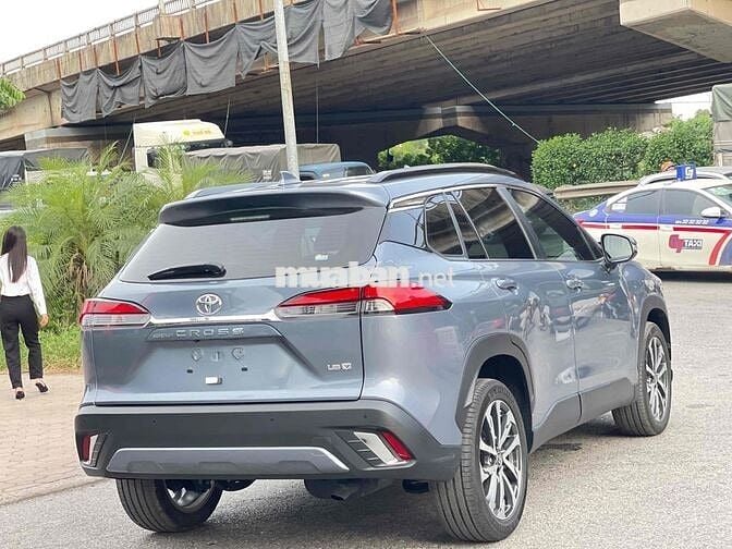 Toyota Corolla Cross 2022 1.8V - 21000 km xuất săc