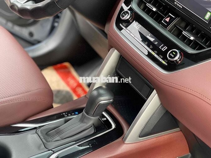Toyota Corolla Cross 2022 1.8V - 21000 km xuất săc