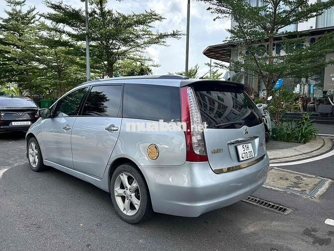 Mitsubishi Grandis 2008 - 190000 km