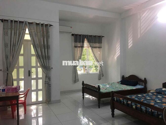 Cho thuê phòng trọ 40m2 đường Trịnh công Sơn