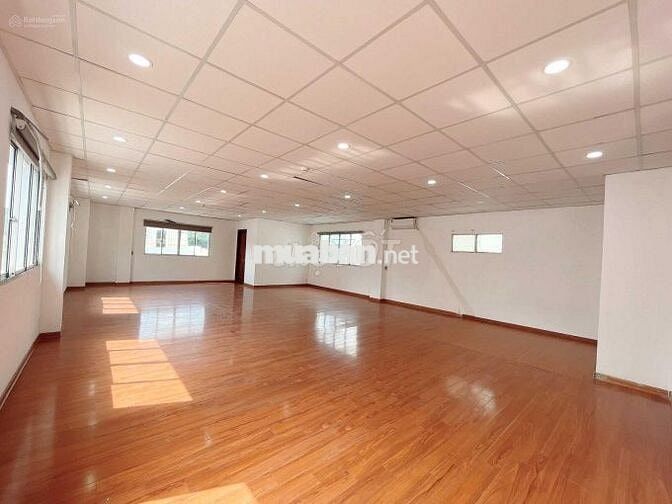 TÒA NHÀ MỚI XÂY MẶT TIỀN PHỔ QUANG PHÚ NHUẬN GẦN SÂN BAY