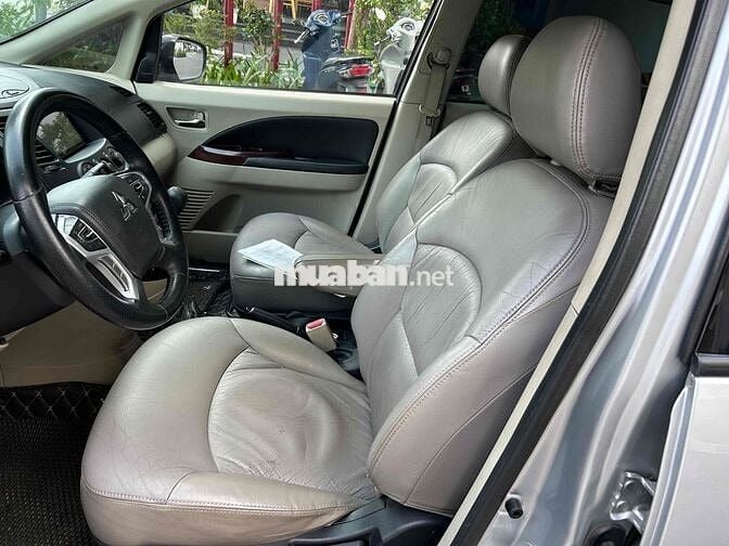 Mitsubishi Grandis 2008 - 190000 km