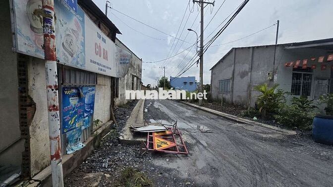 1000m2 đất mặt tiền đường nhựa 174