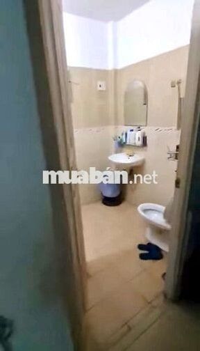 Cho thuê nhà c4, 2pn trệt, hẻm xe hơi, Nguyễn Văn khối p8 Gò vấp