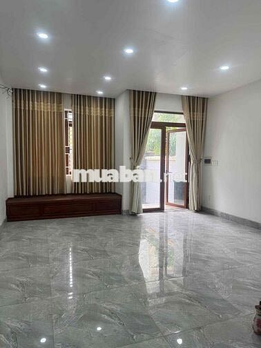 Chính chủ cần cho thuê nhà mặt khố khu eco green Q7